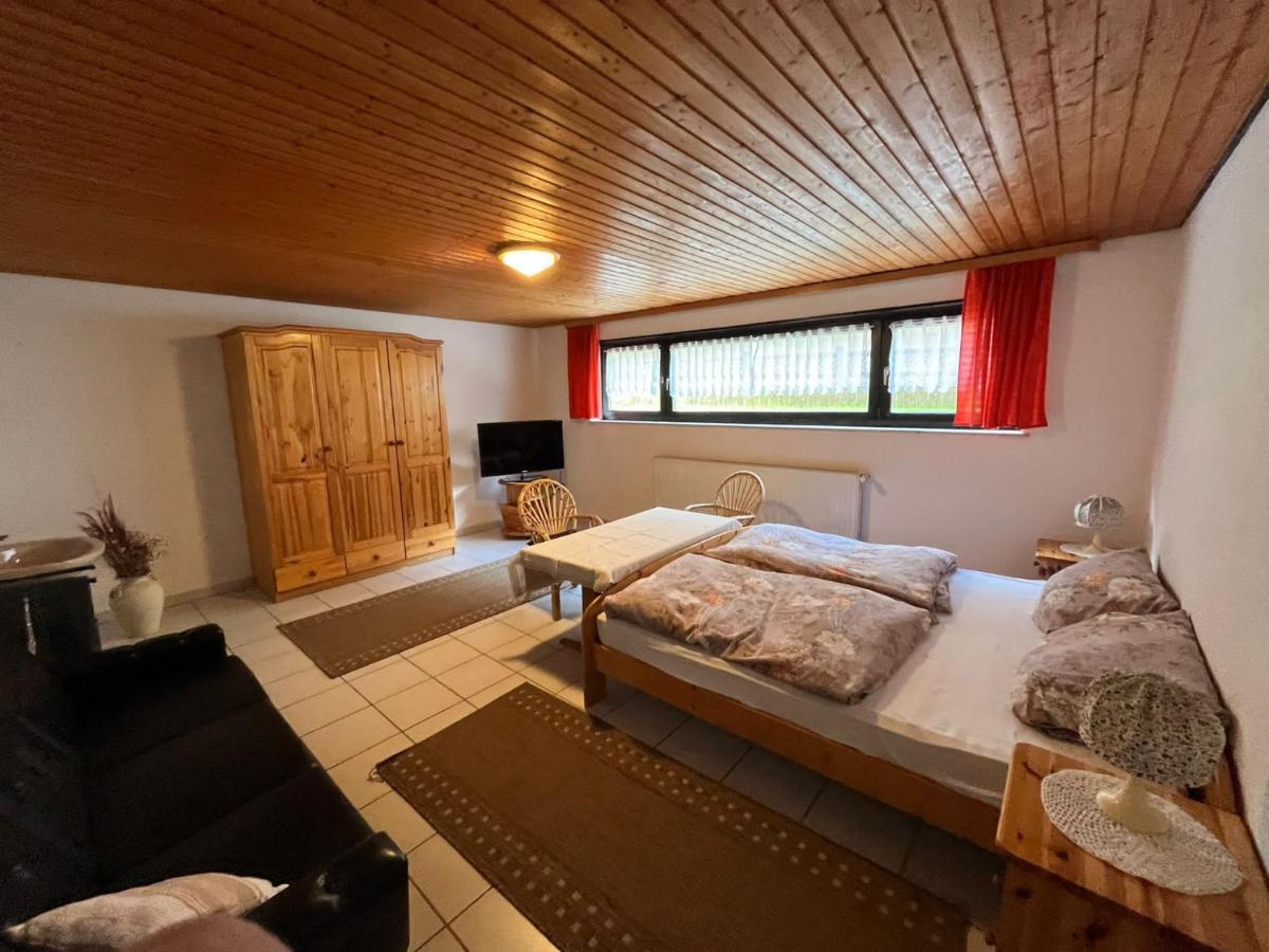Hotel Pension Ernst Im Herzen Des Pfaelzerwaldes Mit Kueche à Elmstein Extérieur photo